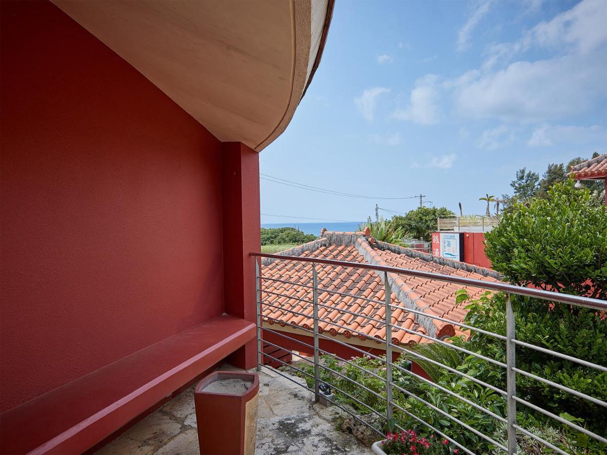 Hotel Murasakimura Yomitan Dış mekan fotoğraf